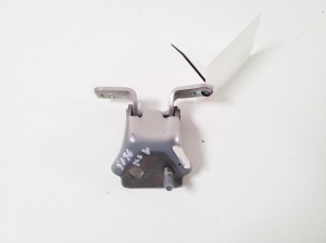   Tagumise küljeukse ülemine hing  - KD5373210A 