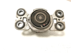 Land Rover Discovery Sport (2014–2026) Engine mount BJ327M121AD - 3