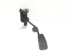 Accelerator pedal - 8E2721523A