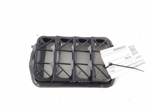 Mazda 3 IV (2019–2026) Tagumise poritiiva ventilatsioonivõre BCJH51921 - 2