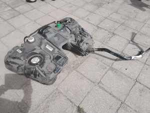VOLVO XC60 (2008–2017) Kütusepaak ja selle osad 31432099 - 3