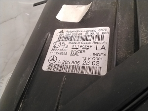 Mercedes Benz C-Class 205 (2014–2021) Esituli A2059062302 - 7