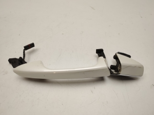 Front door external opening handle and its details - A2047600620