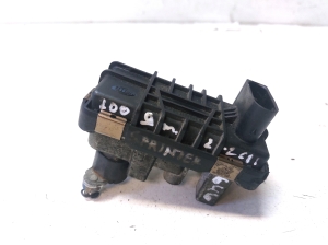 Mercedes Benz Sprinter /906/ (2006–2018) Turbocharger electric actuator 712120 - 2