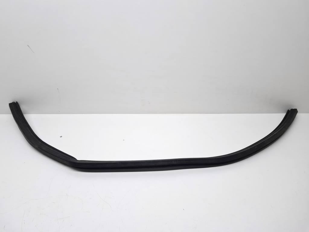 Opel Corsa F (2019–2026) Kapoti tihend 8304763 Opel Corsa F (2019–2026) Kapoti tihend 8304763