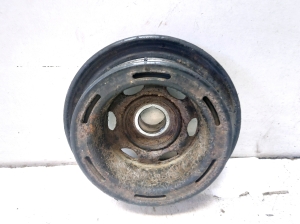 Kurbelwellenriemenscheibe - A6110300503