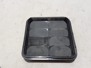 Rear fender vent grille - 9Y0819181