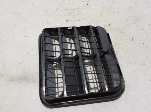 Porsche Cayenne (92A) (2017–2026) Rear fender vent grille 9Y0819181 - 3