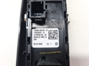 Opel Corsa F (2019–2026) Fensterheberschalter vorne 9830172980 - 3