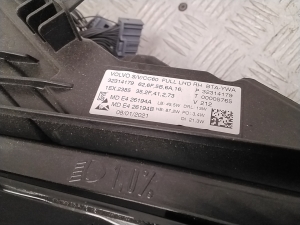 VOLVO V60 (2018–2026) Esituli 32314179 - 6