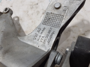 Porsche Cayenne (92A) (2017–2026) A/C compressor bracket 0P2260885D - 3