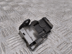 Mercedes Benz C-Class 204 (2007–2014) Hood latch A2048800260 - 4