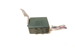 TOYOTA Yaris (2011–2020) Central locking control unit 8597052050 - 3