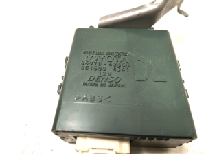 TOYOTA Yaris (2011–2020) Central locking control unit 8597052050 - 4