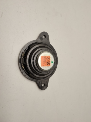 Mercedes Benz E-Class W212 (2009–2015) Esiukse kõlar A2048205902 - 3