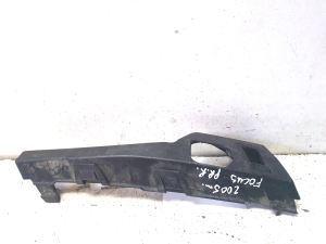 Ford Focus (2004–2011) Front bumper bracket 4M5117E856AC - 2