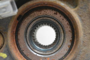 Kia XCEED I (2019–2026) Front wheel hub 51715J7AA0 - 3