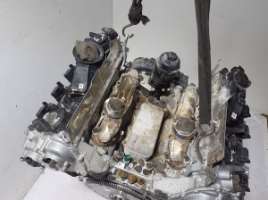 Porsche Cayenne (92A) (2017–2026) Engine DWHC - 4