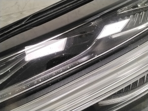 VOLVO V60 (2018–2026) Esituli 32314148 - 7
