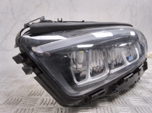 Mercedes Benz A-Class 177 (2018–2026) Esituli A1779064306 - 2