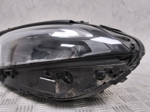 Mercedes Benz A-Class 177 (2018–2026) Esituli A1779064306 - 7