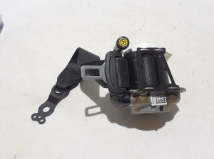 Mercedes Benz C-Class 206 (2021–2026) Tagumine turvavöö A2068605000 - 2