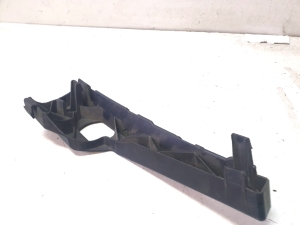 Ford Focus (2004–2011) Front bumper bracket 4M5117E857AC - 4