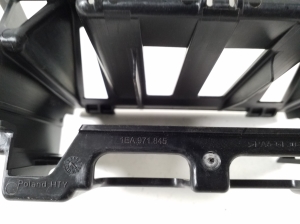Skoda Enyaq iV I (2020–2026) Sonstiger Halter 1EA971845 - 2