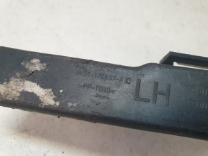 Ford Focus (2004–2011) Front bumper bracket 4M5117E857AC - 3