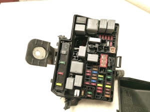 TOYOTA Yaris (2011–2020) Fuse boxes 8266252801 - 4