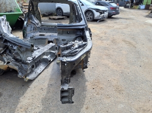 Porsche Cayenne (92A) (2017–2026) Eesmine tugijalg 9Y0805151AY - 2