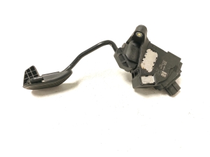 TOYOTA Yaris (2011–2020) Accelerator pedal 781100D040 - 4