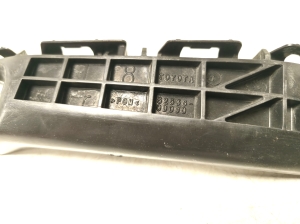 TOYOTA Yaris (2011–2020) Front bumper bracket 525360D090 - 5