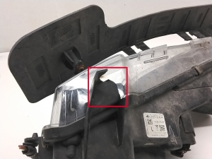 Tesla Model 3 3 (2016–2024) Front-Nebelscheinwerfer 107739500C - 3