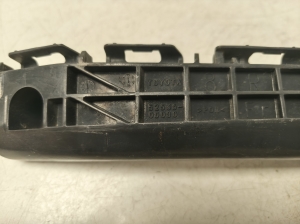 TOYOTA Yaris (2011–2020) Front bumper bracket 525350D090 - 3