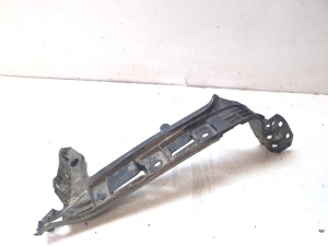 Volkswagen Transporter T5 (2003–2015) Rear bumper bracket 7H0807394C - 4