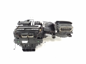 Porsche Macan (2014–2026) Heizung und ihre Teile 8T1820005R - 3