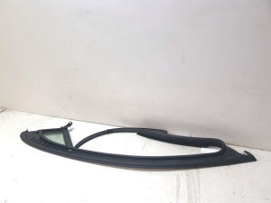 Kia Sorento (2014–2026) Glace de custode de porte avant 82210P2000 - 3