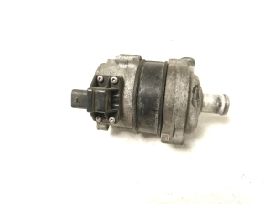 AUDI A4 B9 (2015–2026) Pompe à eau auxiliaire 4H0965567A - 2
