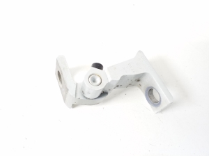 Porsche Macan (2014–2026) Front door top hinge 4G0831401D - 2