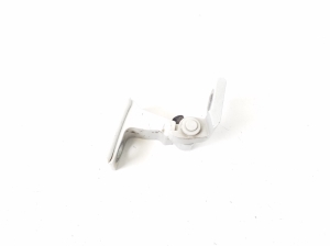   Esiukse ülemine hing  - 4G0831401D 
