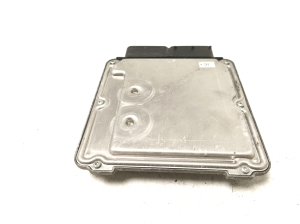 AUDI A4 B9 (2015–2026) Mootori juhtplokk - 3