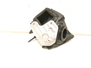 AUDI A4 B9 (2015–2026) Luftfiltergehäuse 8W0133835D - 2
