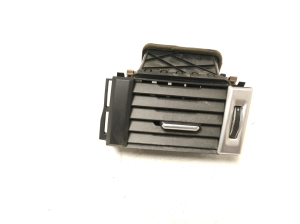   Armatuurlaua ventilatsioonivõred  - BJ32018B09AB 