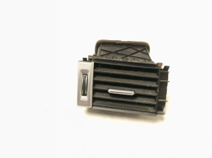  Armatuurlaua ventilatsioonivõred  - BJ32018B08AB 