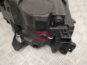 VOLVO XC60 (2017–2026) Esituli 31656616 - 2