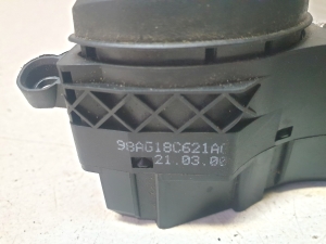 Interrupteur de dégivrage de lunette arrière - 98AG18C621AG