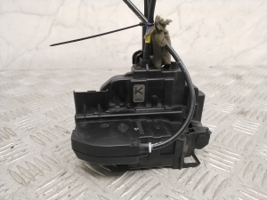 NISSAN Note E11 (2005–2014) Rear side door lock 24208078 - 3