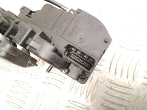 NISSAN Note E11 (2005–2014) Rear side door lock 24208078 - 7