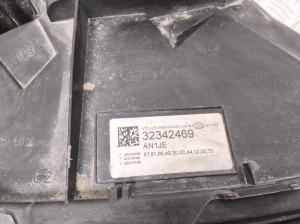 VOLVO S90 (2016–2026) Esituli 32342469 - 3